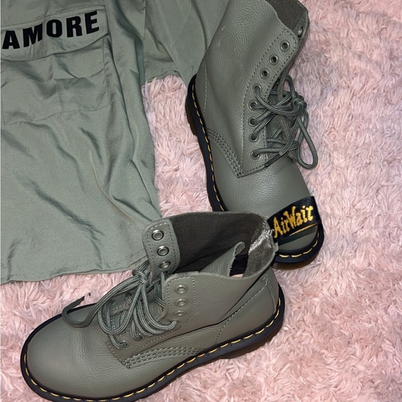 Dr. Martens PASCAL VIRGINIA LEATHER BOOTS - Picture 4 of 11